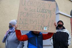 "Uchodźcy to też ludzie..." kilkudziesięciu mieszkańców miasta i regionu upomniało się o los uchodźców na granicy Polsko-Białoruskiej.