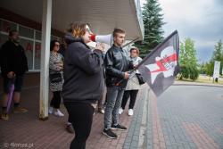 Protest proaborcyjny pod szpitalem w Łomży.