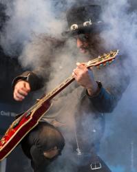 Prawie jak Slash .. grupa Hollywood Rose, grająca utwory legendarnego Guns’n’Roses, na Motosercu.