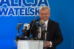 Jacek Piorunek podczas prezentacji kandydata na prezydenta Łomży Koalicji Obywatelskiej.